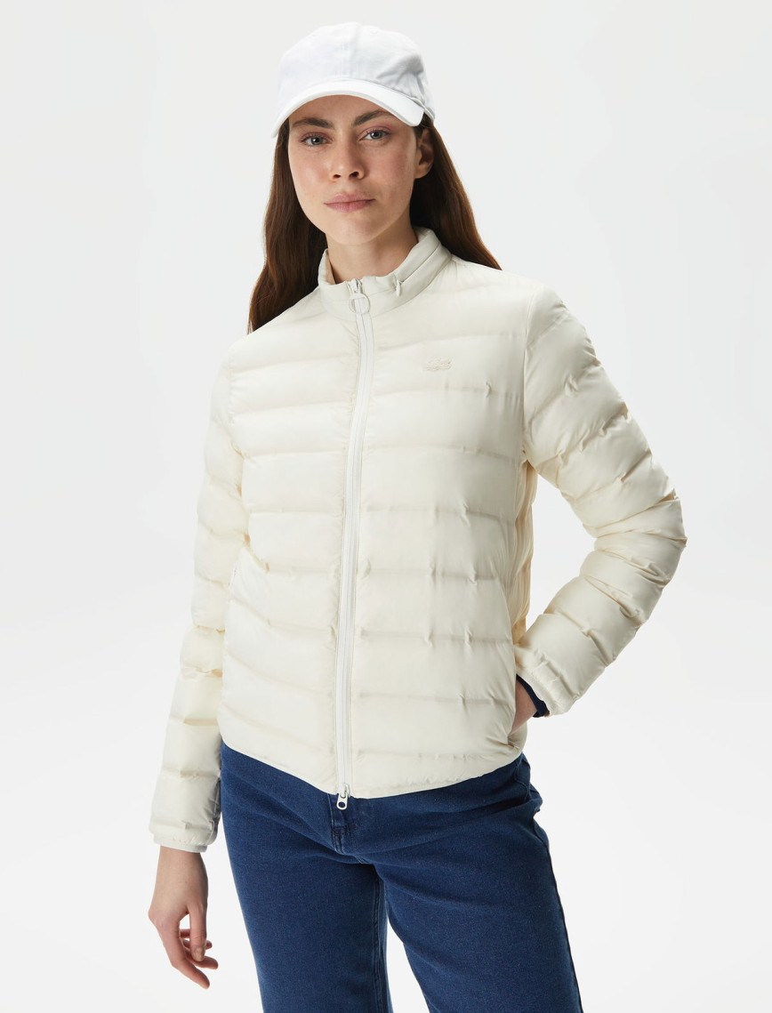 Lacoste Kadın Dik Yaka Kapitone Beyaz Mont Lacoste Kadın Dik Yaka Kapitone Beyaz Mont