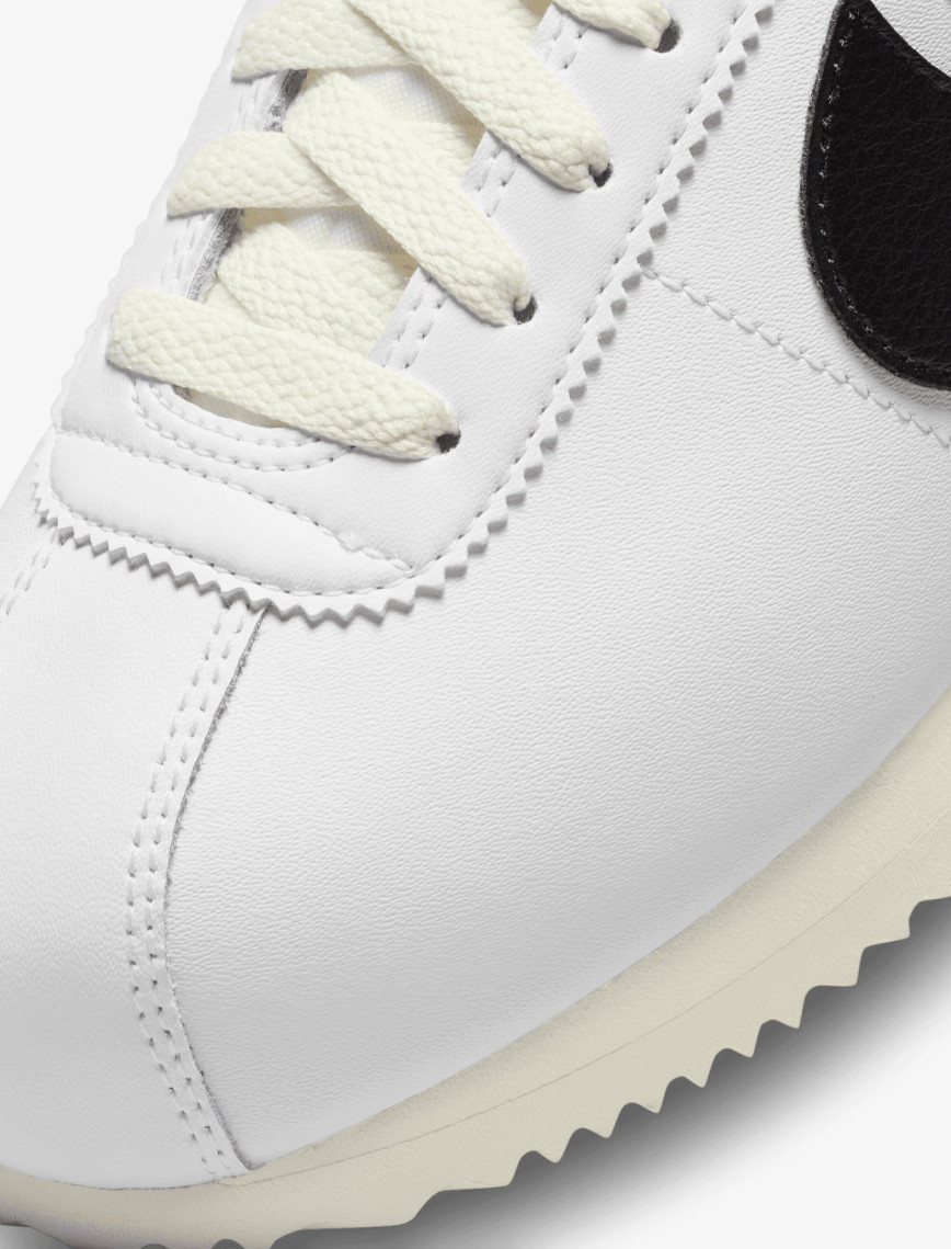 Nike Cortez Kadın Beyaz Spor Ayakkabı Nike Cortez Kadın Beyaz Spor Ayakkabı