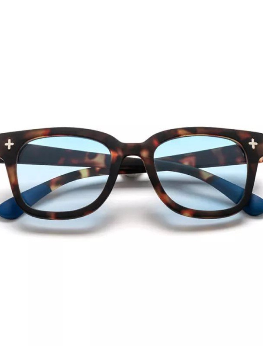 Okkia Giovanni Klasik Havana Mavisi Siyah Lens Unisex
Güneş Gözlüğü Siyah & Gri Okkia Giovanni Klasik Havana Mavisi Siyah Lens Unisex
Güneş Gözlüğü Siyah & Gri