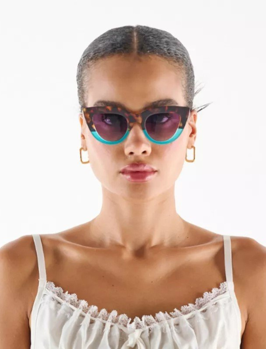 Okkia Claudia Big Cat Güneş Gözlüğü
Havana Mavisi Okkia Claudia Big Cat Güneş Gözlüğü
Havana Mavisi