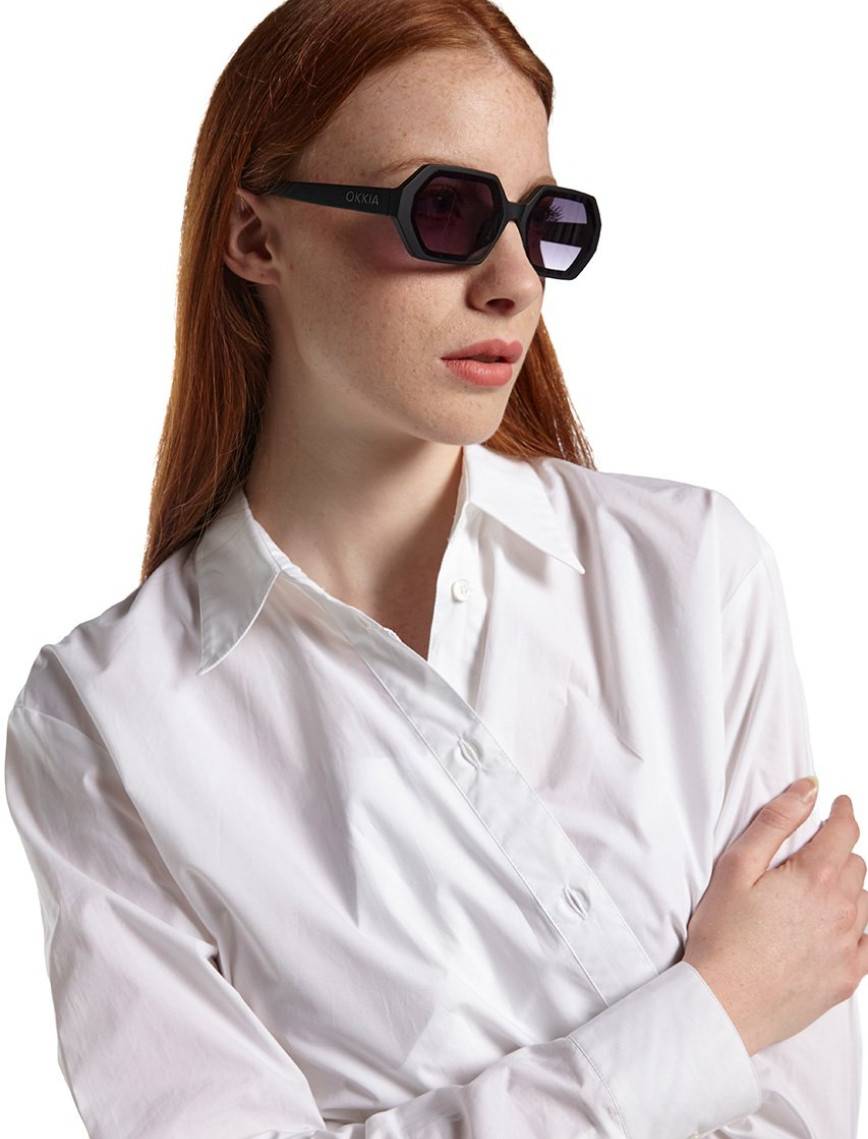 Okkia Andrea Altıgen Unisex Güneş Gözlüğü
Siyah Okkia Andrea Altıgen Unisex Güneş Gözlüğü
Siyah