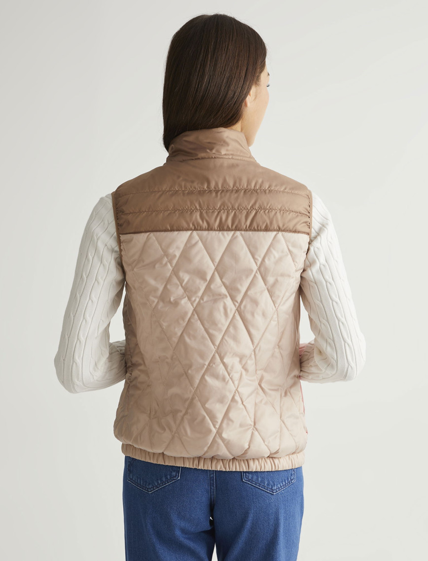 GANT Kadın Bej Dik Yaka Logolu Yelek GANT Kadın Bej Dik Yaka Logolu Yelek