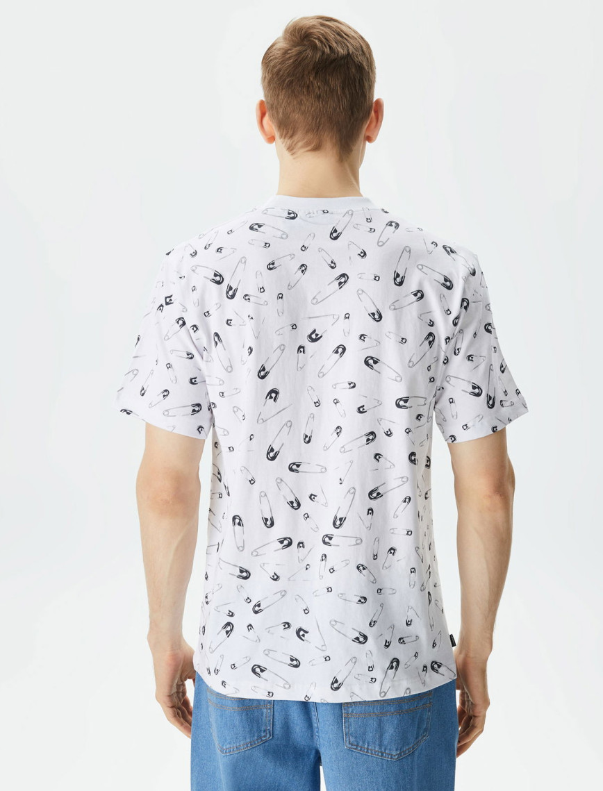 The Hundreds Pins Erkek Beyaz T-Shirt The Hundreds Pins Erkek Beyaz T-Shirt