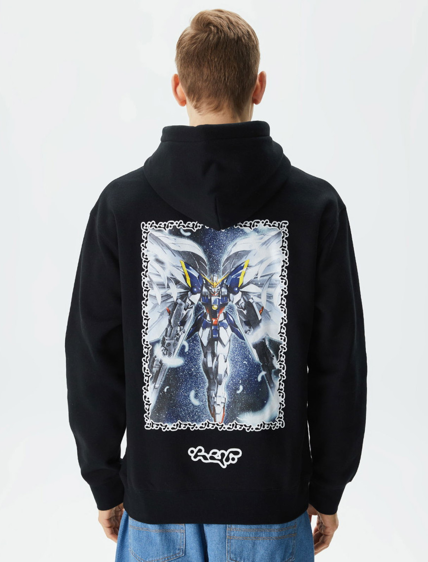 HUF Gundam Wing Pullover Erkek Siyah Hoodie HUF Gundam Wing Pullover Erkek Siyah Hoodie