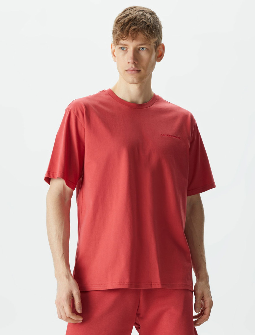 Les Benjamins Essentials 304 Erkek Kırmızı T-Shirt Les Benjamins Essentials 304 Erkek Kırmızı T-Shirt