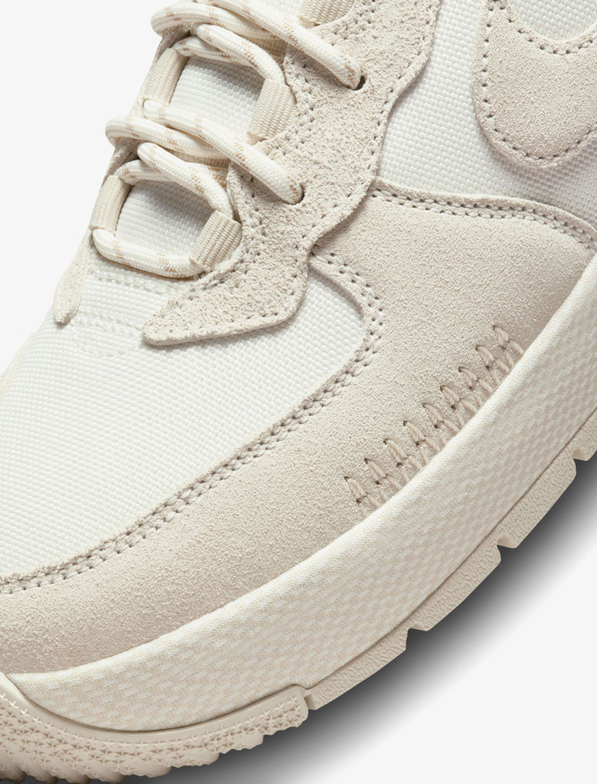 Nike Air Force 1 Wild Kadın Krem Rengi Spor Ayakkabı Nike Air Force 1 Wild Kadın Krem Rengi Spor Ayakkabı