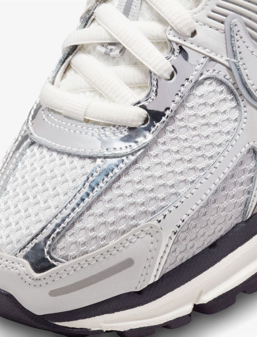 Nike Zoom Vomero 5 Kadın Gri Spor Ayakkabı Nike Zoom Vomero 5 Kadın Gri Spor Ayakkabı