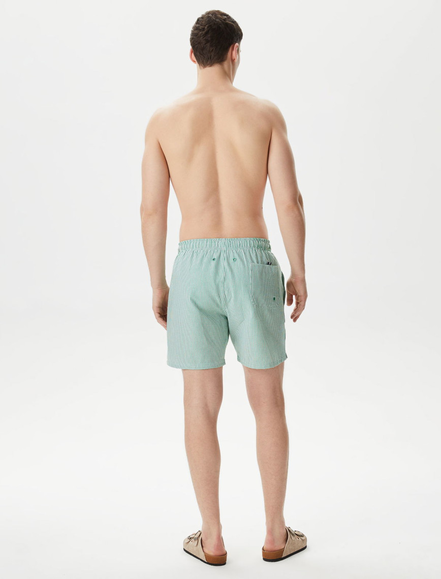 Nautica Erkek Yeşil Regular Fit Çizgili Mayo Şort Nautica Erkek Yeşil Regular Fit Çizgili Mayo Şort
