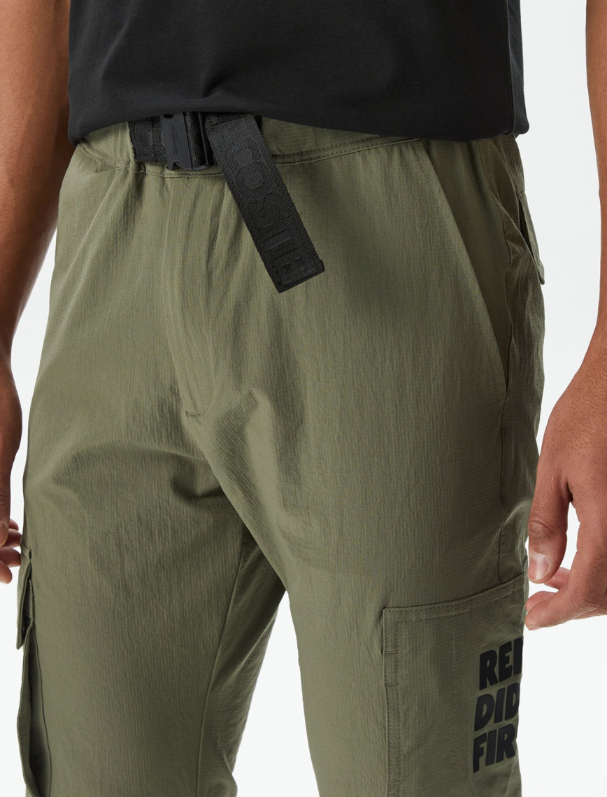 Lacoste Erkek Relaxed Fit Haki Pantolon Lacoste Erkek Relaxed Fit Haki Pantolon