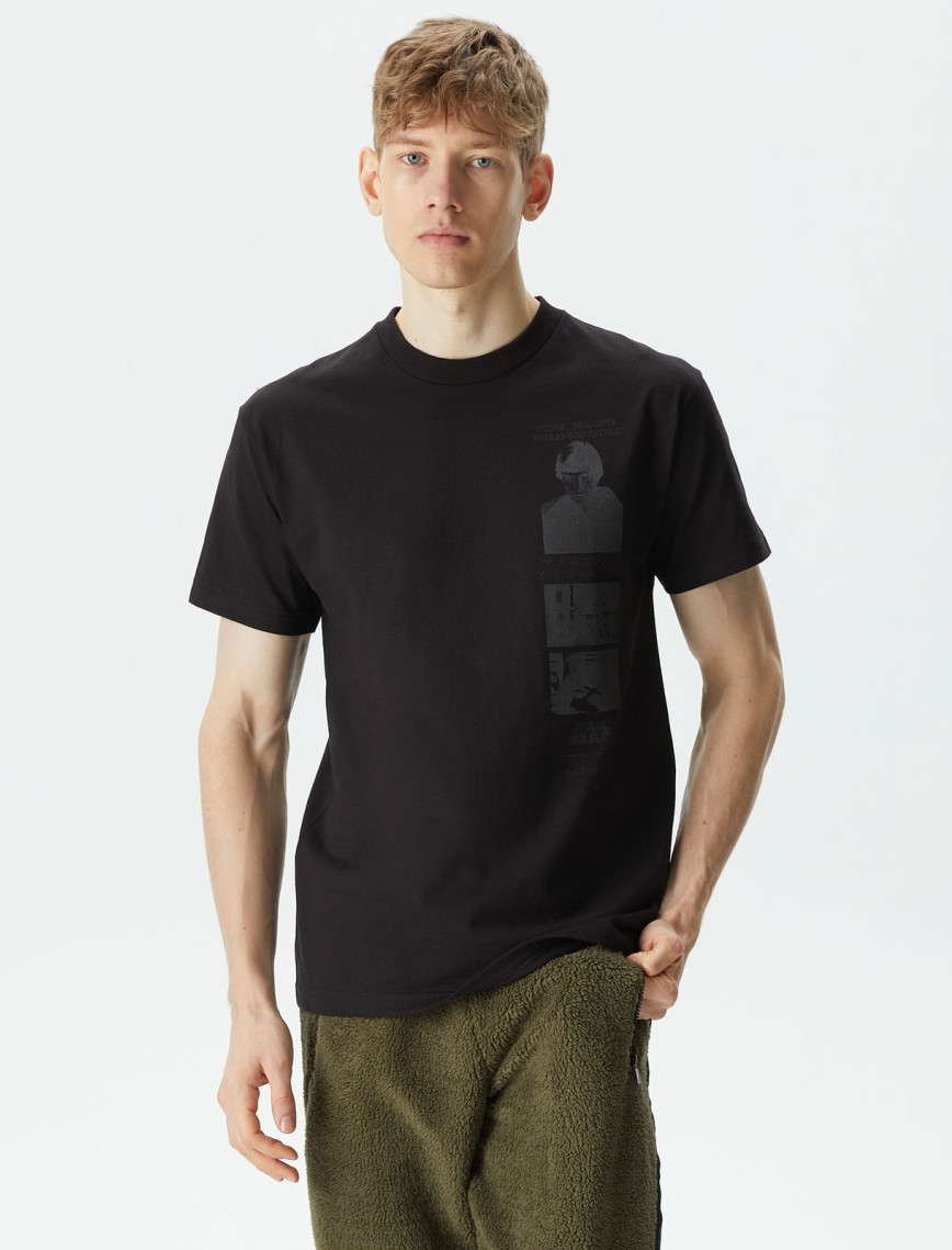 The Hundreds Strike Erkek Beyaz T-Shirt The Hundreds Strike Erkek Beyaz T-Shirt