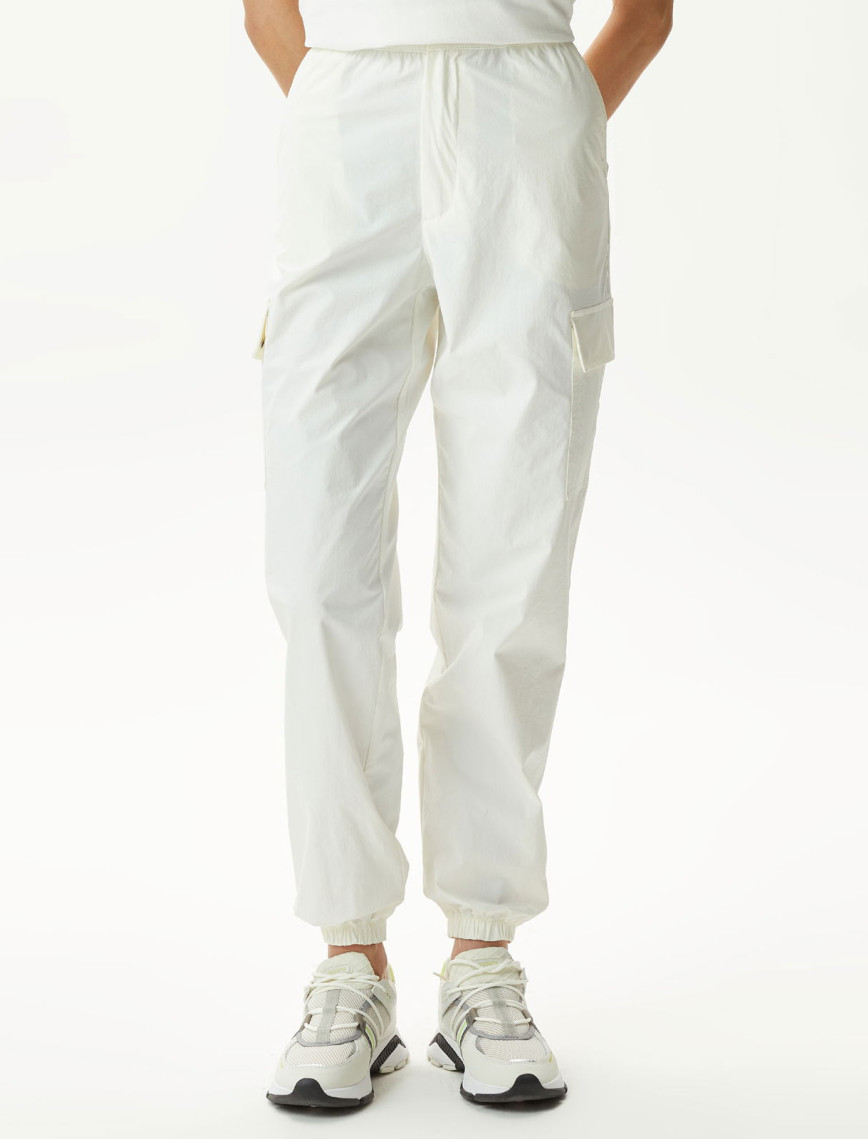 Lacoste Kadın Jogger Beyaz Pantolon Lacoste Kadın Jogger Beyaz Pantolon