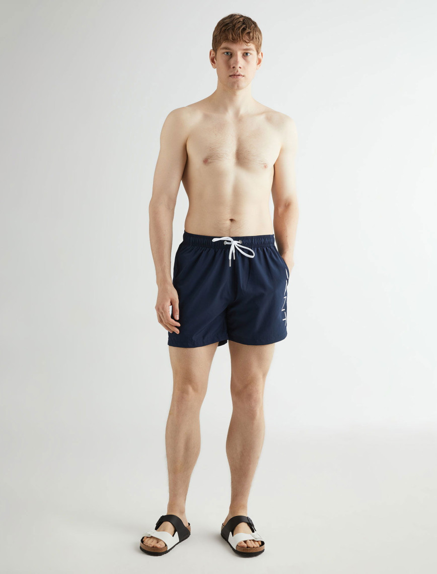 GANT Erkek Lacivert Regular Fit Logolu Mayo Şort GANT Erkek Lacivert Regular Fit Logolu Mayo Şort
