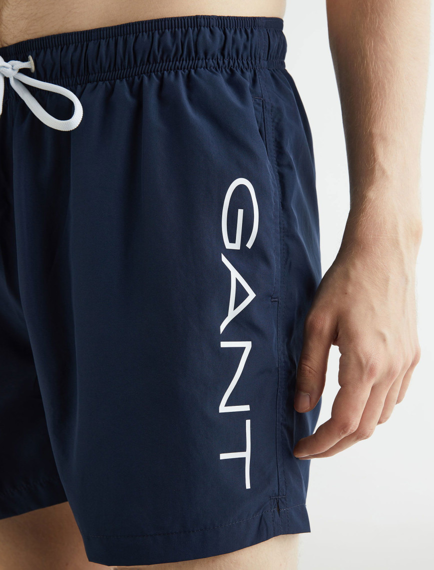 GANT Erkek Lacivert Regular Fit Logolu Mayo Şort GANT Erkek Lacivert Regular Fit Logolu Mayo Şort