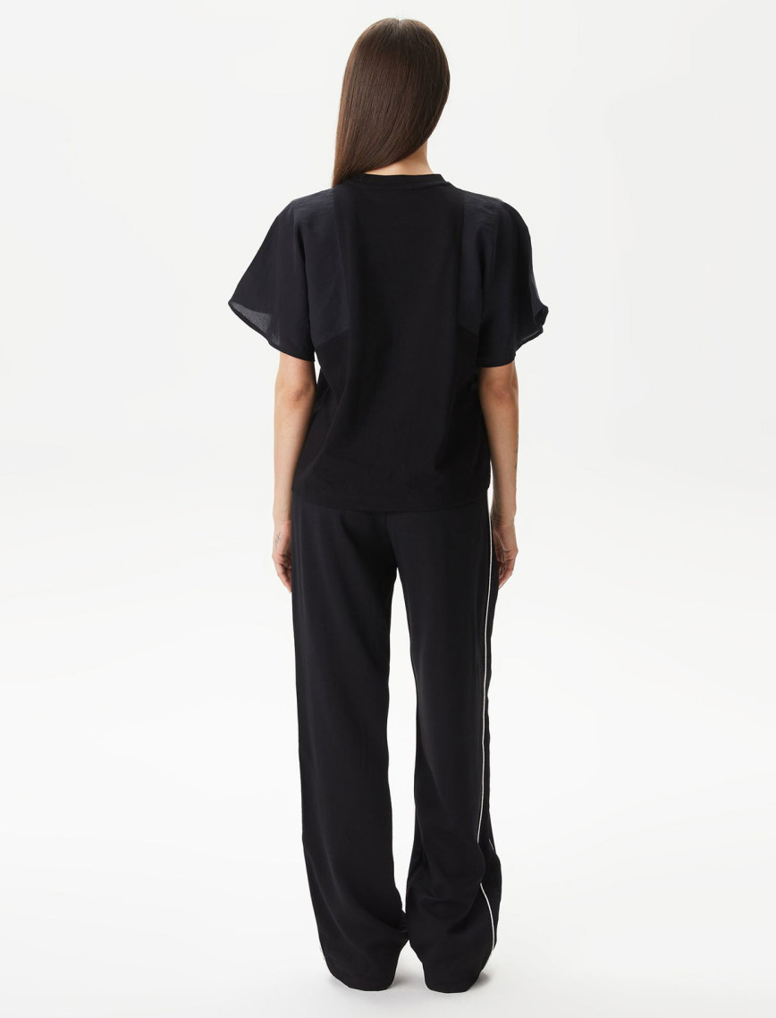 Lacoste Kadın Wide Fit Siyah Pantolon Lacoste Kadın Wide Fit Siyah Pantolon