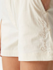 Lacoste Kadın Regular Fit Beyaz Şort Lacoste Kadın Regular Fit Beyaz Şort