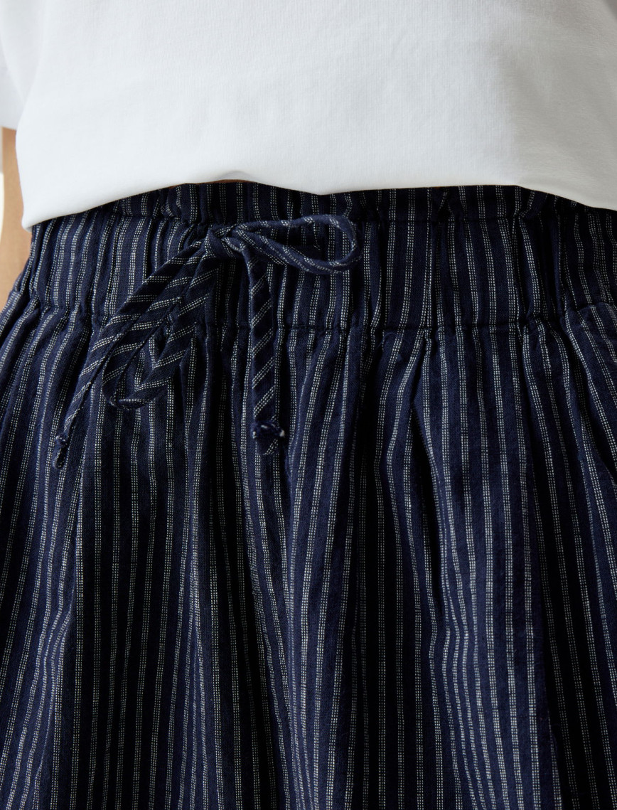 Nautica Kadın Lacivert Relaxed Fit Çizgili Şort Nautica Kadın Lacivert Relaxed Fit Çizgili Şort