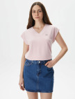 Lacoste Kadın Slim Fit V Yaka Açık Pembe T-Shirt Lacoste Kadın Slim Fit V Yaka Açık Pembe T-Shirt