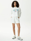 Lacoste Kadın Relaxed Fit Kapüşonlu Baskılı Beyaz Sweatshirt Lacoste Kadın Relaxed Fit Kapüşonlu Baskılı Beyaz Sweatshirt