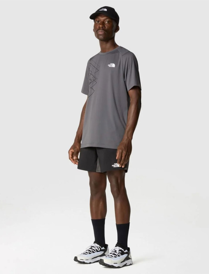 The North Face Erkek Mountain Athletics Gri Günlük T-Shirt The North Face Erkek Mountain Athletics Gri Günlük T-Shirt