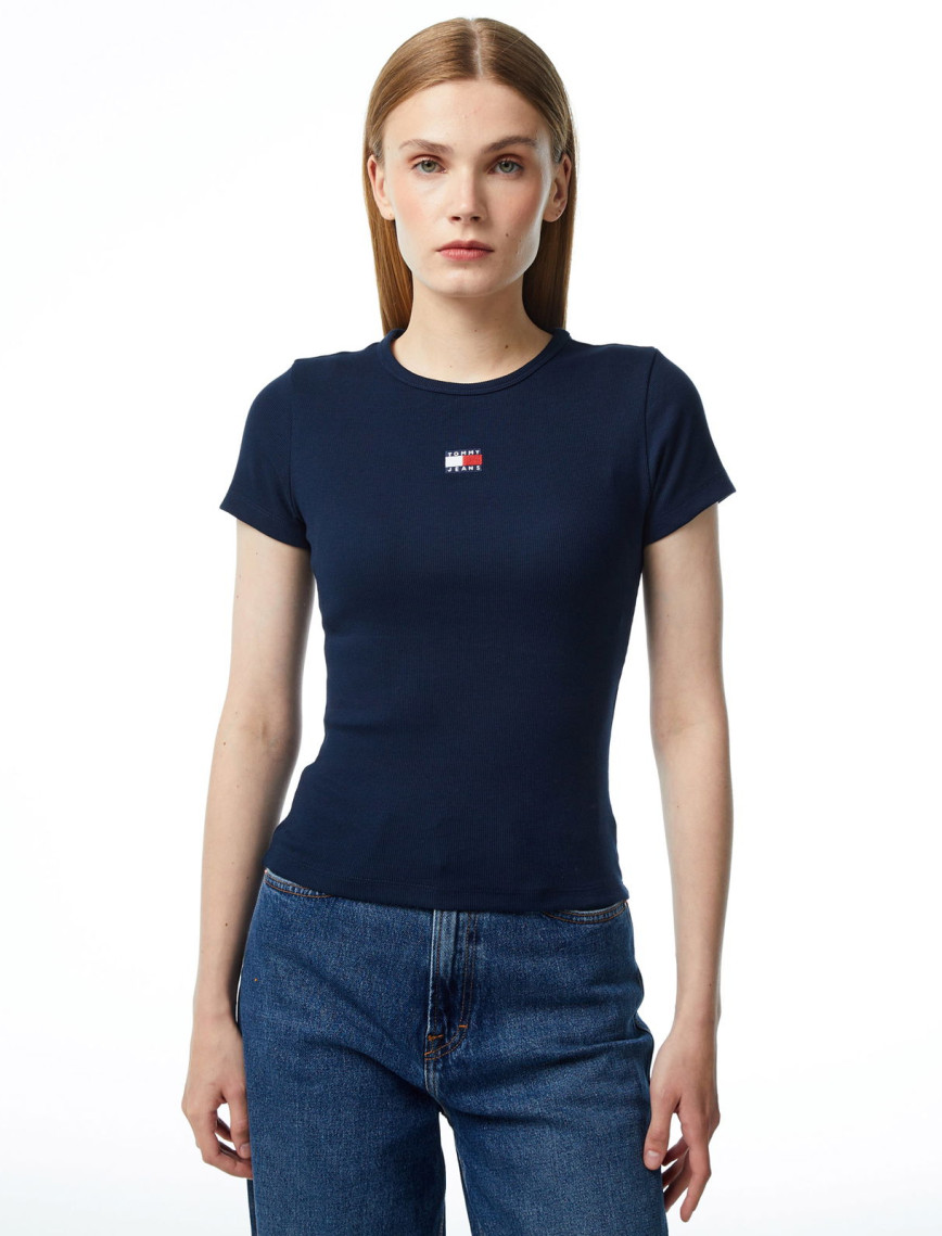 Tommy Jeans Slim Badge Rib Kadın Beyaz T-Shirt Tommy Jeans Slim Badge Rib Kadın Beyaz T-Shirt