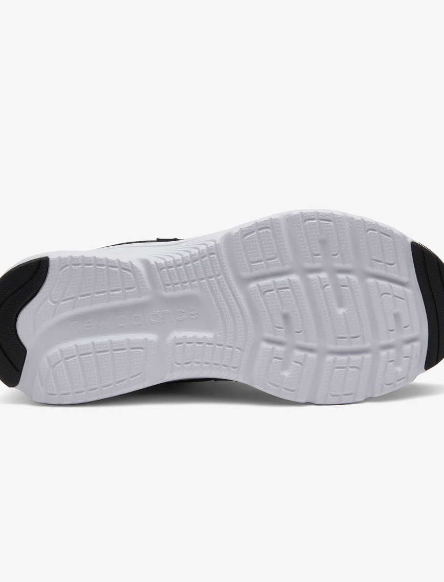 New Balance 411 Erkek Siyah Koşu Ayakkabısı New Balance 411 Erkek Siyah Koşu Ayakkabısı