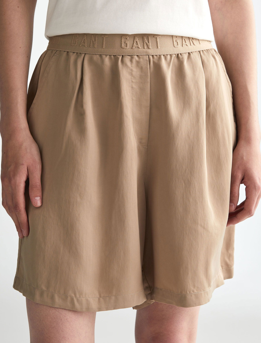 GANT Kadın Bej Regular Fit Logolu Şort
