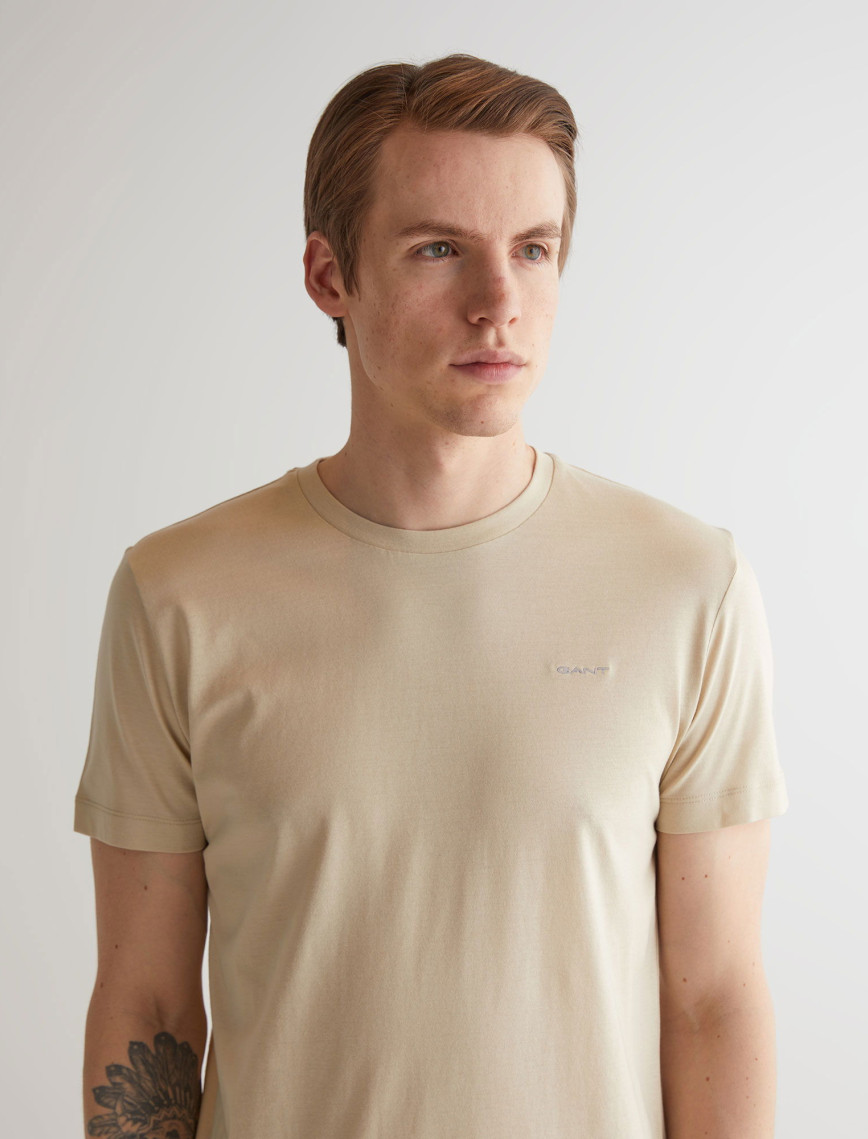 GANT Erkek Bej Slim Fit Bisiklet Yaka Logolu T-shirt GANT Erkek Bej Slim Fit Bisiklet Yaka Logolu T-shirt