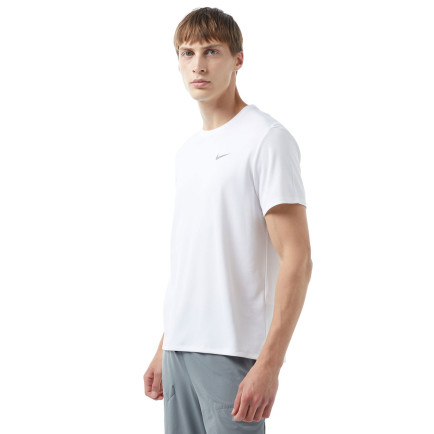 Nike Dri-Fit Miler Erkek Beyaz T-Shirt Nike Dri-Fit Miler Erkek Beyaz T-Shirt