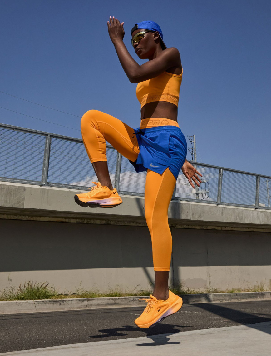 Nike Versair Kadın Turuncu Spor Ayakkabı Nike Versair Kadın Turuncu Spor Ayakkabı