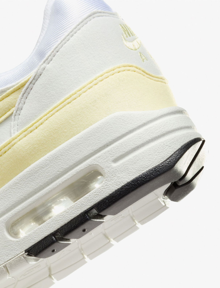 Nike Air Max 1 Kadın Beyaz Spor Ayakkabı Nike Air Max 1 Kadın Beyaz Spor Ayakkabı