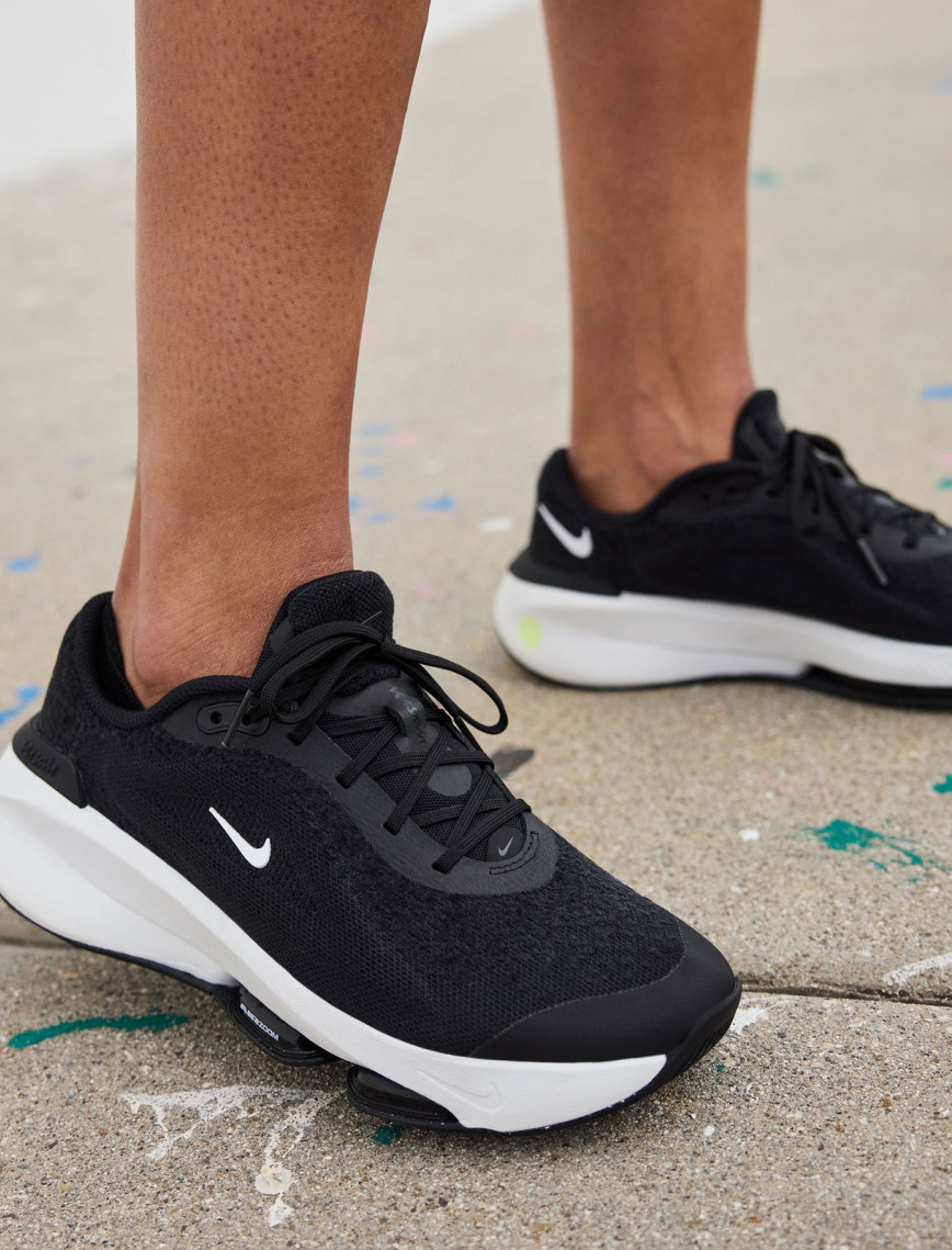 Nike Versair Kadın Siyah Spor Ayakkabı Nike Versair Kadın Siyah Spor Ayakkabı