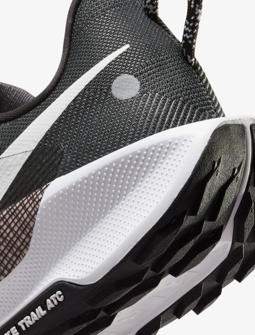 Nike ReactX Pegasus Trail 5 Erkek Siyah Spor Ayakkabı Nike ReactX Pegasus Trail 5 Erkek Siyah Spor Ayakkabı