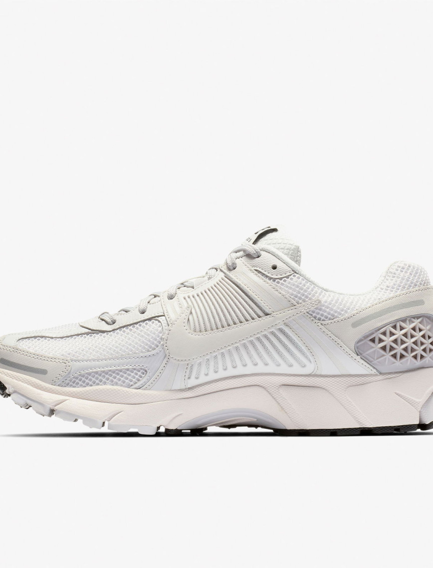 Nike Zoom Vomero 5 SP Erkek Gri Spor Ayakkabı Nike Zoom Vomero 5 SP Erkek Gri Spor Ayakkabı
