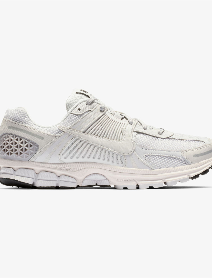 Nike Zoom Vomero 5 SP Erkek Gri Spor Ayakkabı Nike Zoom Vomero 5 SP Erkek Gri Spor Ayakkabı