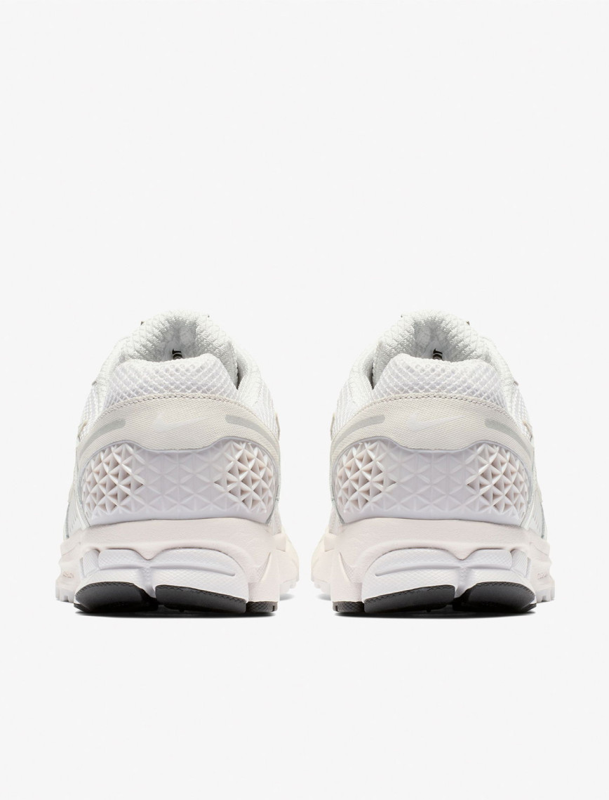 Nike Zoom Vomero 5 SP Erkek Gri Spor Ayakkabı Nike Zoom Vomero 5 SP Erkek Gri Spor Ayakkabı