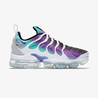 Nike Air VaporMax Plus Erkek Beyaz Spor Ayakkabı Nike Air VaporMax Plus Erkek Beyaz Spor Ayakkabı