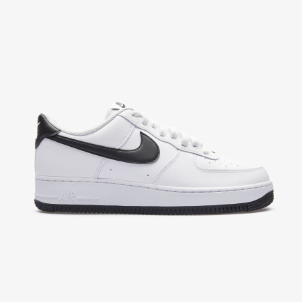 Nike Air Force 1 '07 Erkek Beyaz Spor Ayakkabı