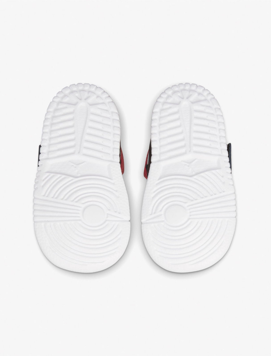 Jordan Sky Çocuk Siyah Spor Ayakkabı Jordan Sky Çocuk Siyah Spor Ayakkabı