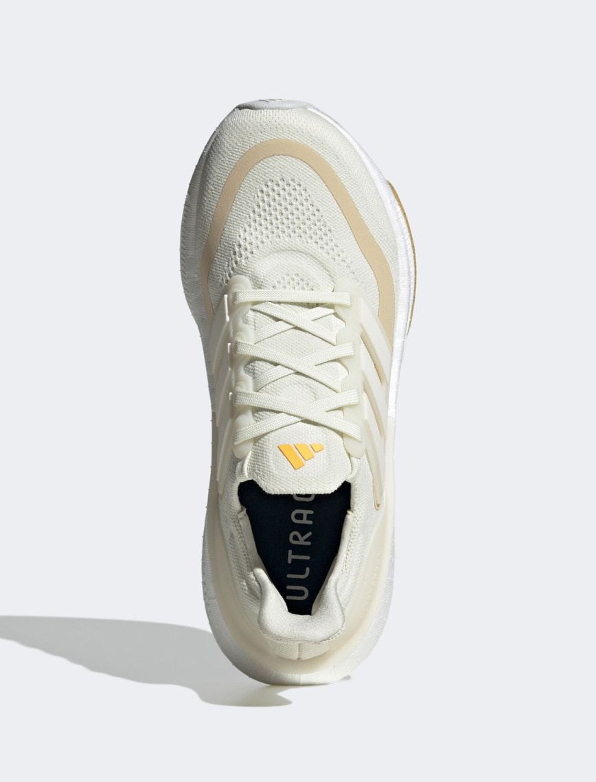 adidas Ultraboost Light Kadın Beyaz Koşu Ayakkabısı adidas Ultraboost Light Kadın Beyaz Koşu Ayakkabısı