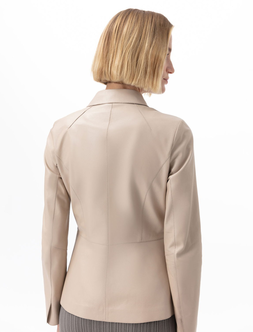 Kadın Bej Gömlek Yakalı Deri Ceket Kadın Bej Gömlek Yakalı Deri Ceket