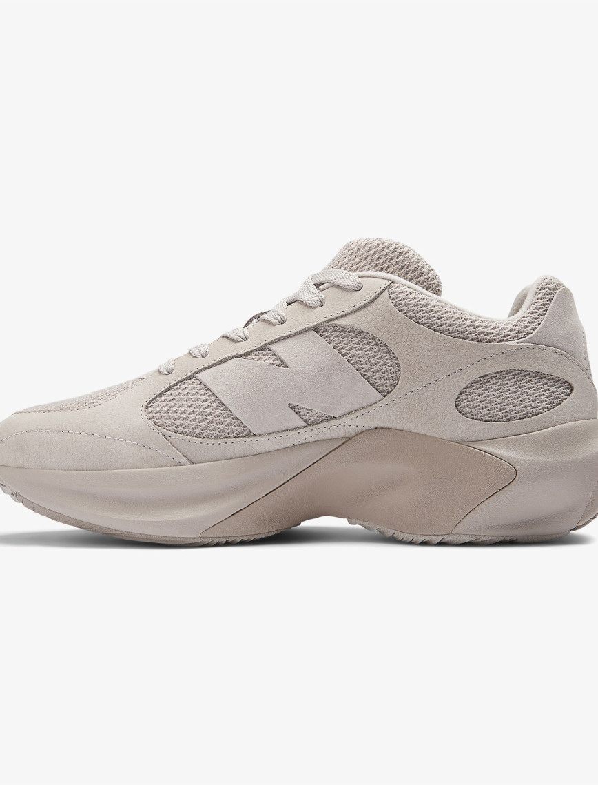 New Balance WARPED Unisex Bej Spor Ayakkabı New Balance WARPED Unisex Bej Spor Ayakkabı