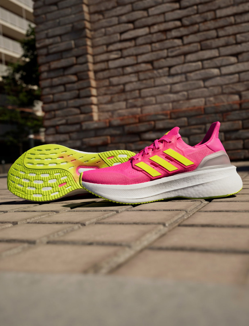 adidas Ultraboost 5 Kadın Pembe Koşu Ayakkabısı adidas Ultraboost 5 Kadın Pembe Koşu Ayakkabısı