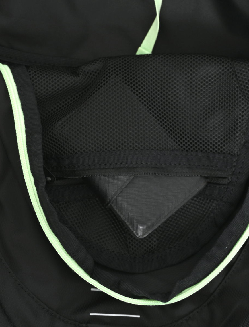 Commuter 15 Litre Unisex Siyah Koşu Sırt Çantası N.000.3567.014.NS Commuter 15 Litre Unisex Siyah Koşu Sırt Çantası N.000.3567.014.NS