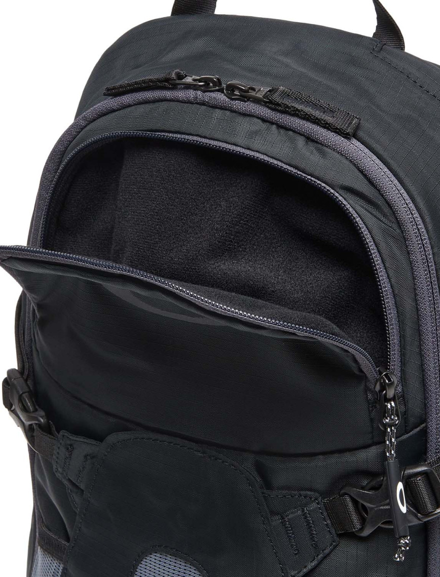 Oakley Seeker Traverse Rc Hydra Bag Erkek Siyah Sırt Çantası Oakley Seeker Traverse Rc Hydra Bag Erkek Siyah Sırt Çantası