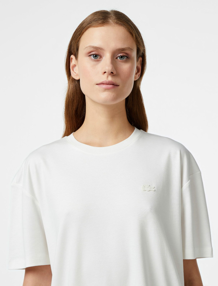 Lacoste Kadın Relaxed Fit Bisiklet Yaka Koyu Beyaz T-Shirt Lacoste Kadın Relaxed Fit Bisiklet Yaka Koyu Beyaz T-Shirt