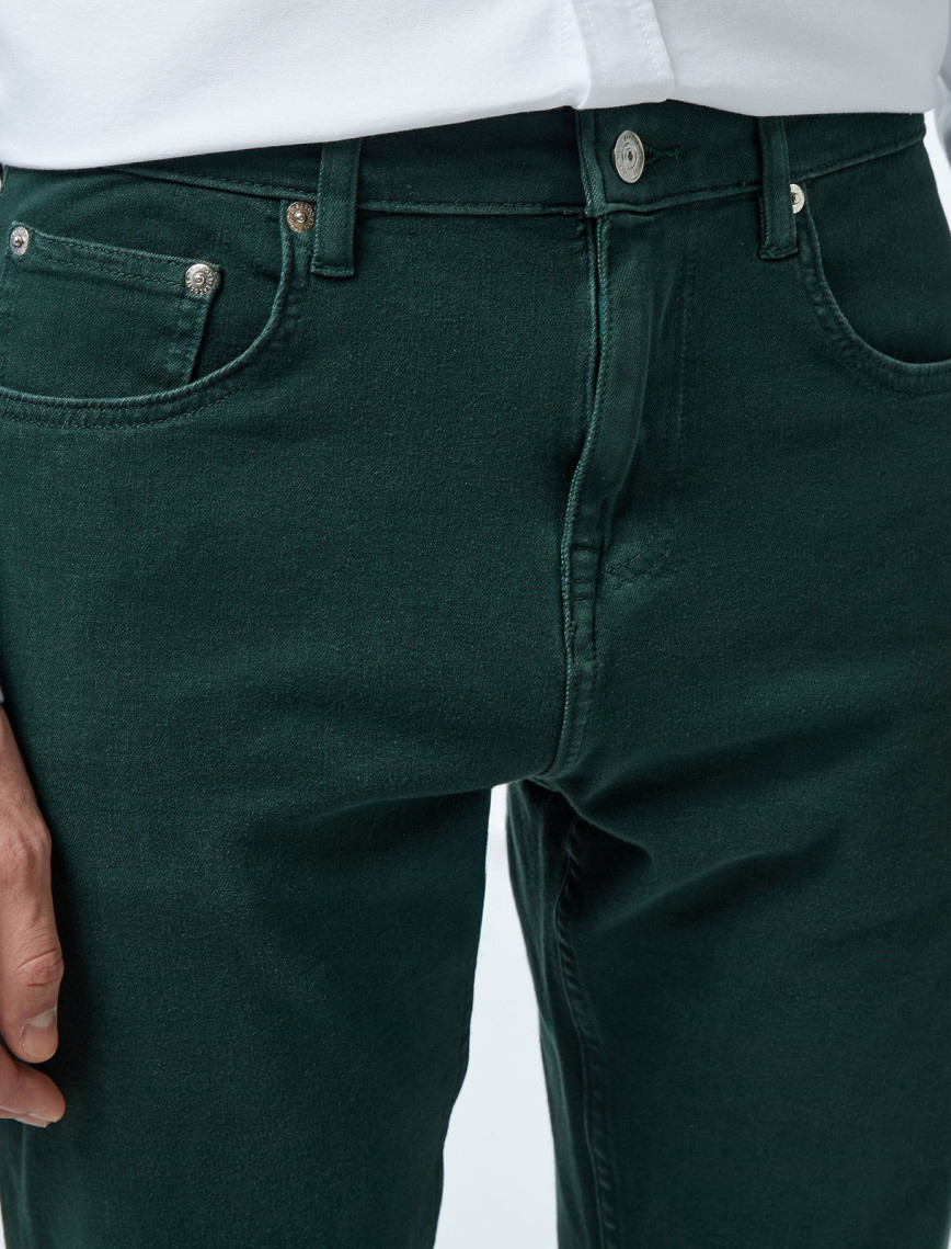 Lacoste Erkek Slim Fit Koyu Yeşil Jean Pantolon Lacoste Erkek Slim Fit Koyu Yeşil Jean Pantolon