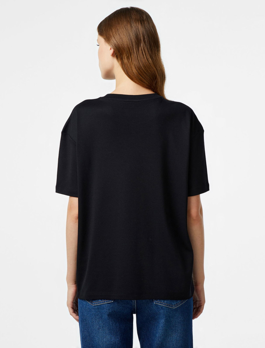 Lacoste Kadın Relaxed Fit Bisiklet Yaka Siyah T-Shirt Lacoste Kadın Relaxed Fit Bisiklet Yaka Siyah T-Shirt