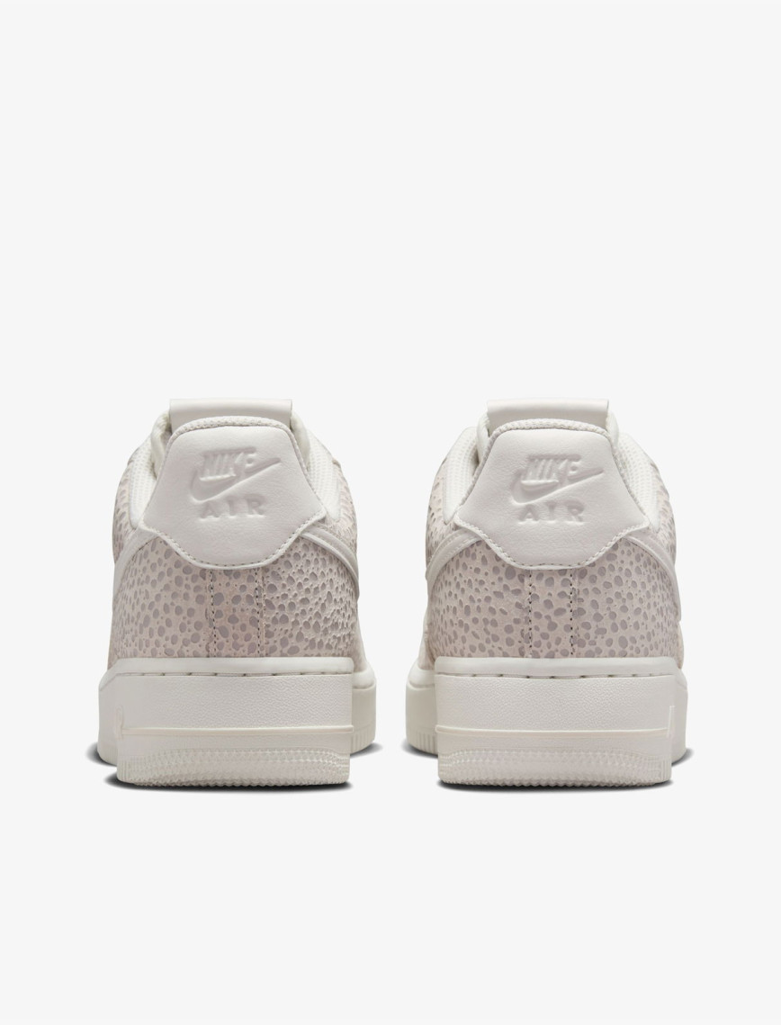 Nike Air Force 1 '07 Premium Kadın Bej Spor Ayakkabı Nike Air Force 1 '07 Premium Kadın Bej Spor Ayakkabı