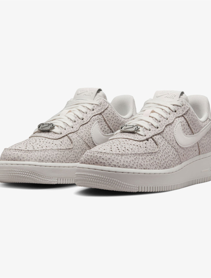 Nike Air Force 1 '07 Premium Kadın Bej Spor Ayakkabı Nike Air Force 1 '07 Premium Kadın Bej Spor Ayakkabı