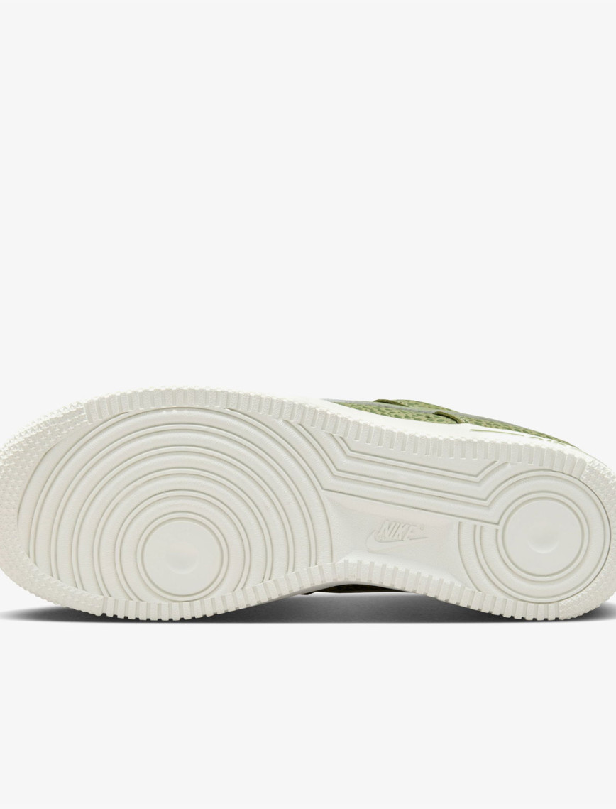 Nike Air Force 1 '07 Premium Kadın Yeşil Spor Ayakkabı Nike Air Force 1 '07 Premium Kadın Yeşil Spor Ayakkabı